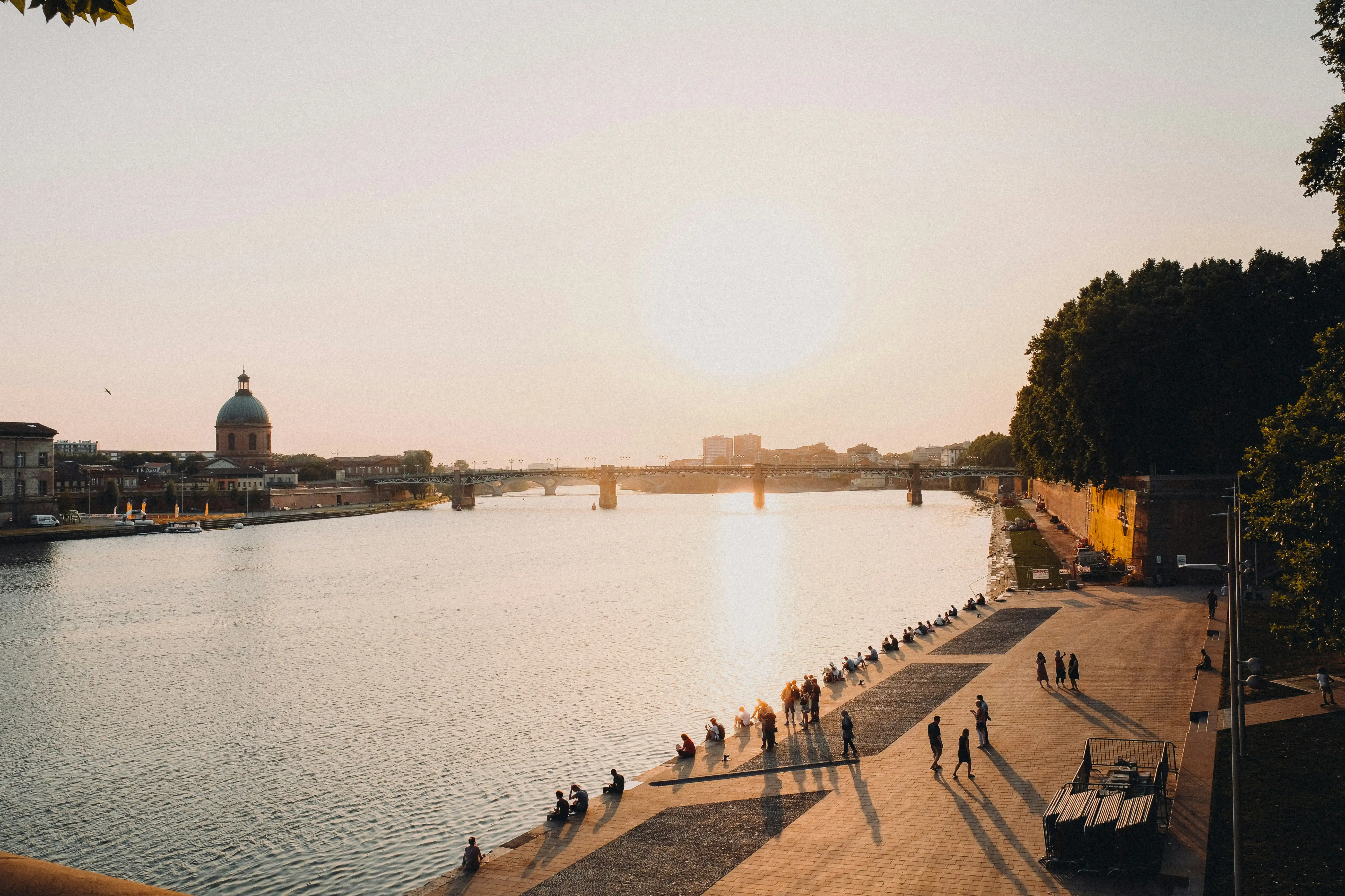 Échange d'appartement Toulouse 2026 : guide complet pour vivre la ville rose sans payer le loyer toulousain
