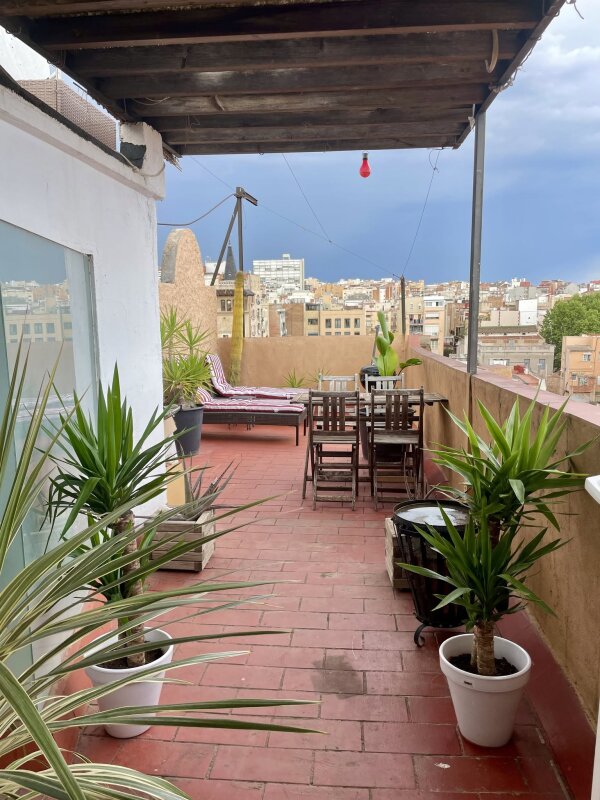 Barcelona 🔁 Italy or wider Europe — Outdoor — photo 1
