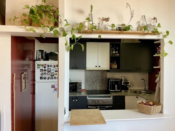 Barcelona 🔁 Italy or wider Europe — Salon — photo 4