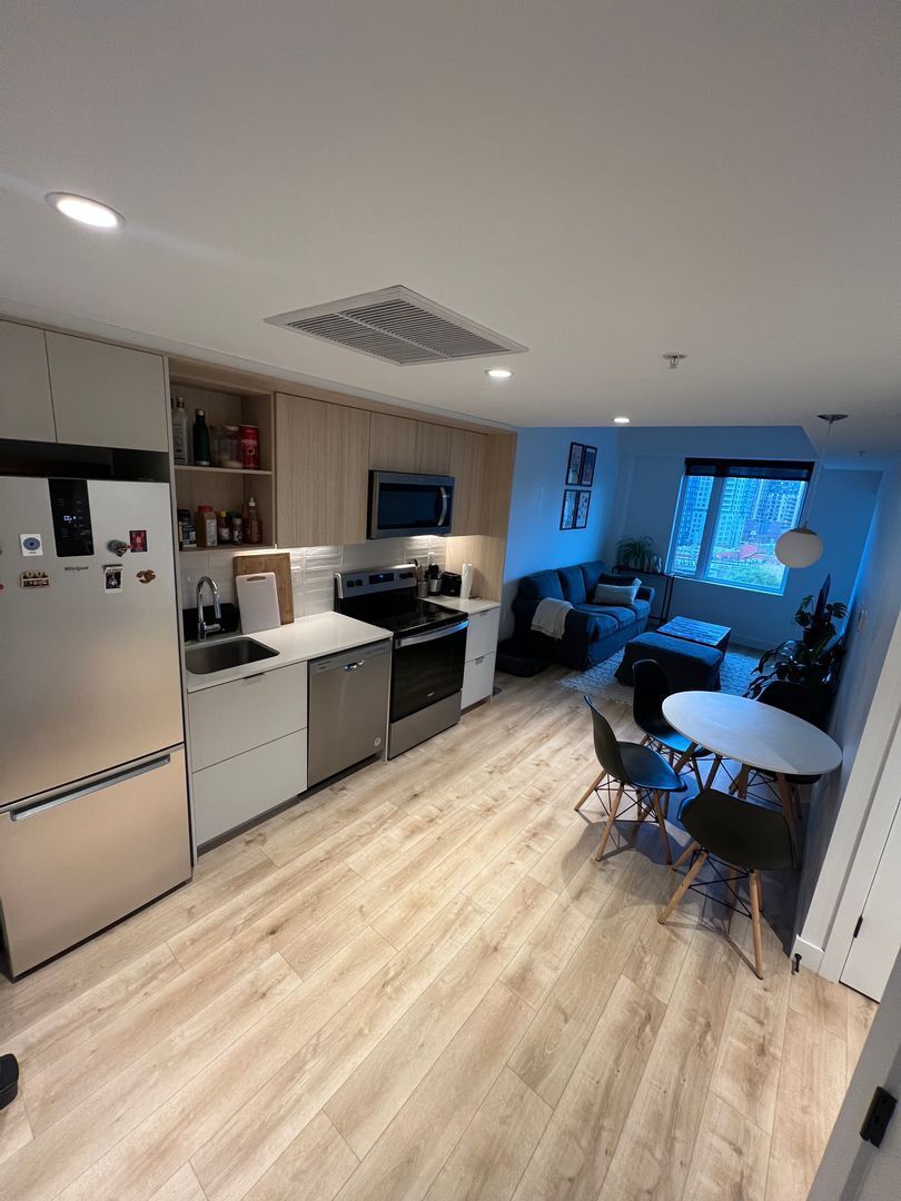 Échange Montréal 🔛New York en août — Cuisine — photo 1