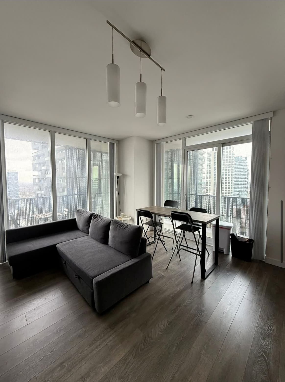 Échange Toronto 🇨🇦 <> monde 🌍